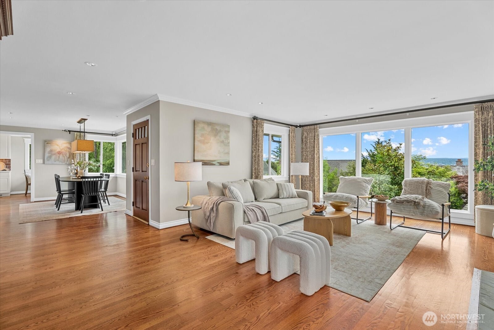 4565 E Laurel Drive NE, Seattle, WA 98105-3838