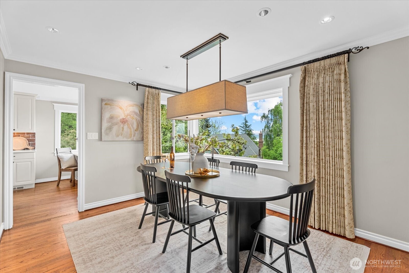 4565 E Laurel Drive NE, Seattle, WA 98105-3838