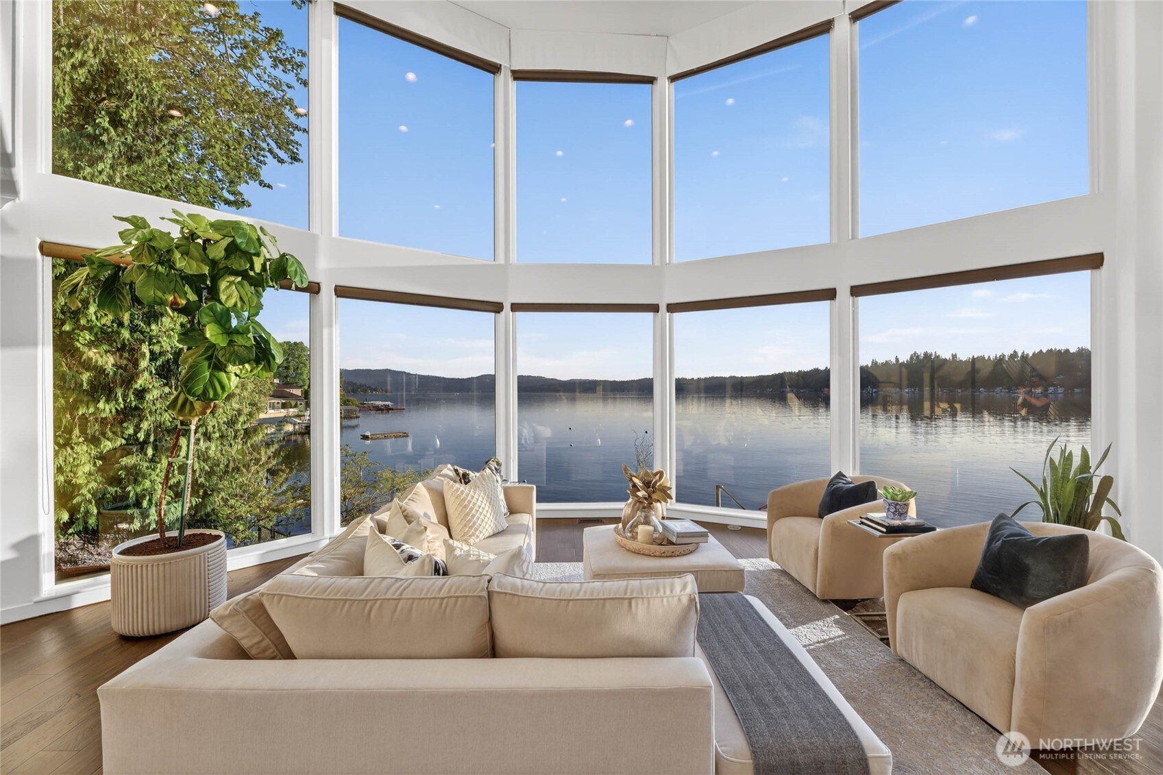 2007 E Lake Sammamish Parkway NE, Sammamish, WA 98074
