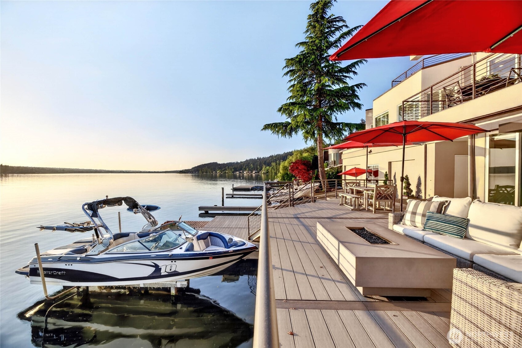 2007 E Lake Sammamish Parkway NE, Sammamish, WA 98074