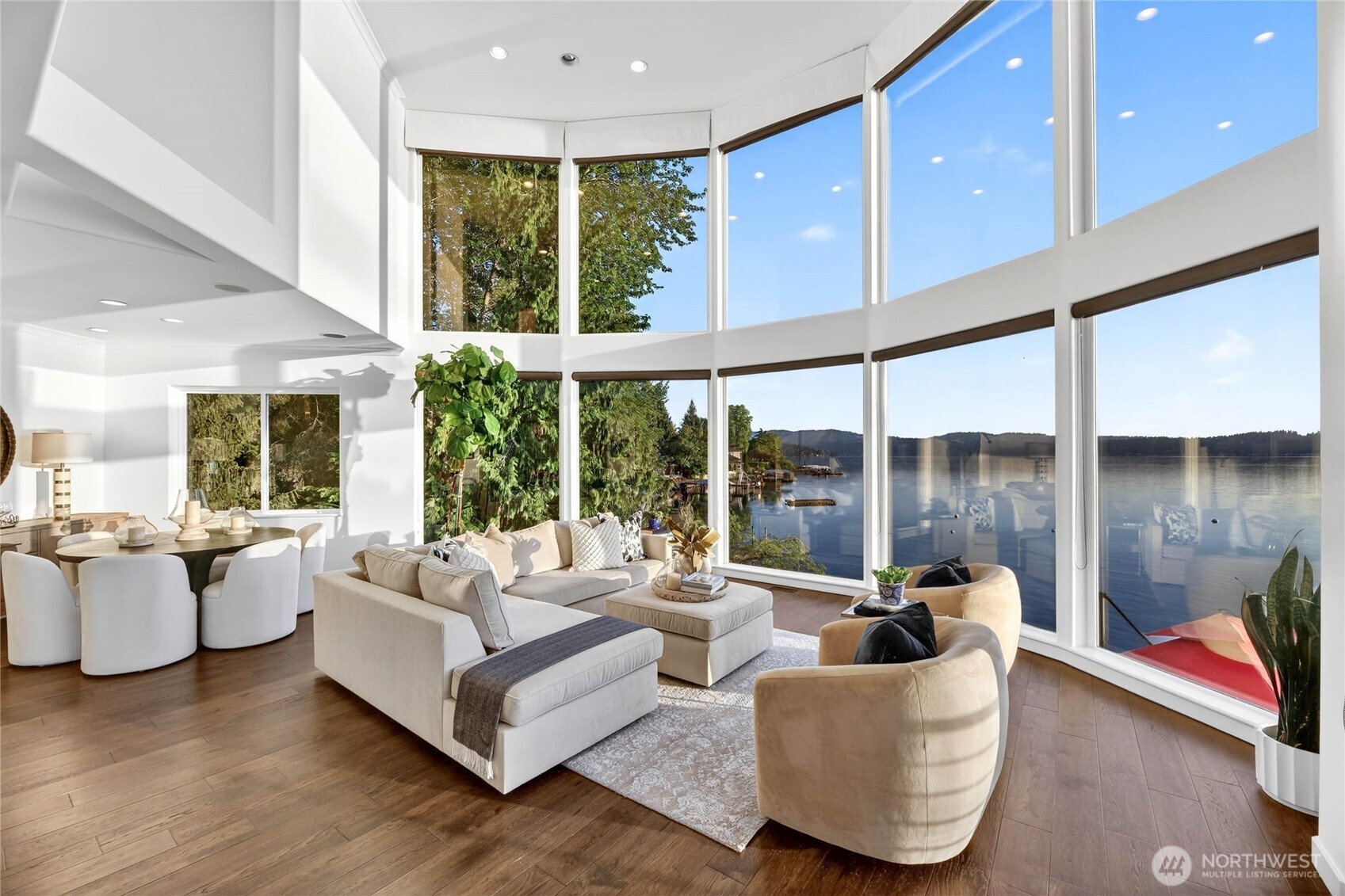 2007 E Lake Sammamish Parkway NE, Sammamish, WA 98074