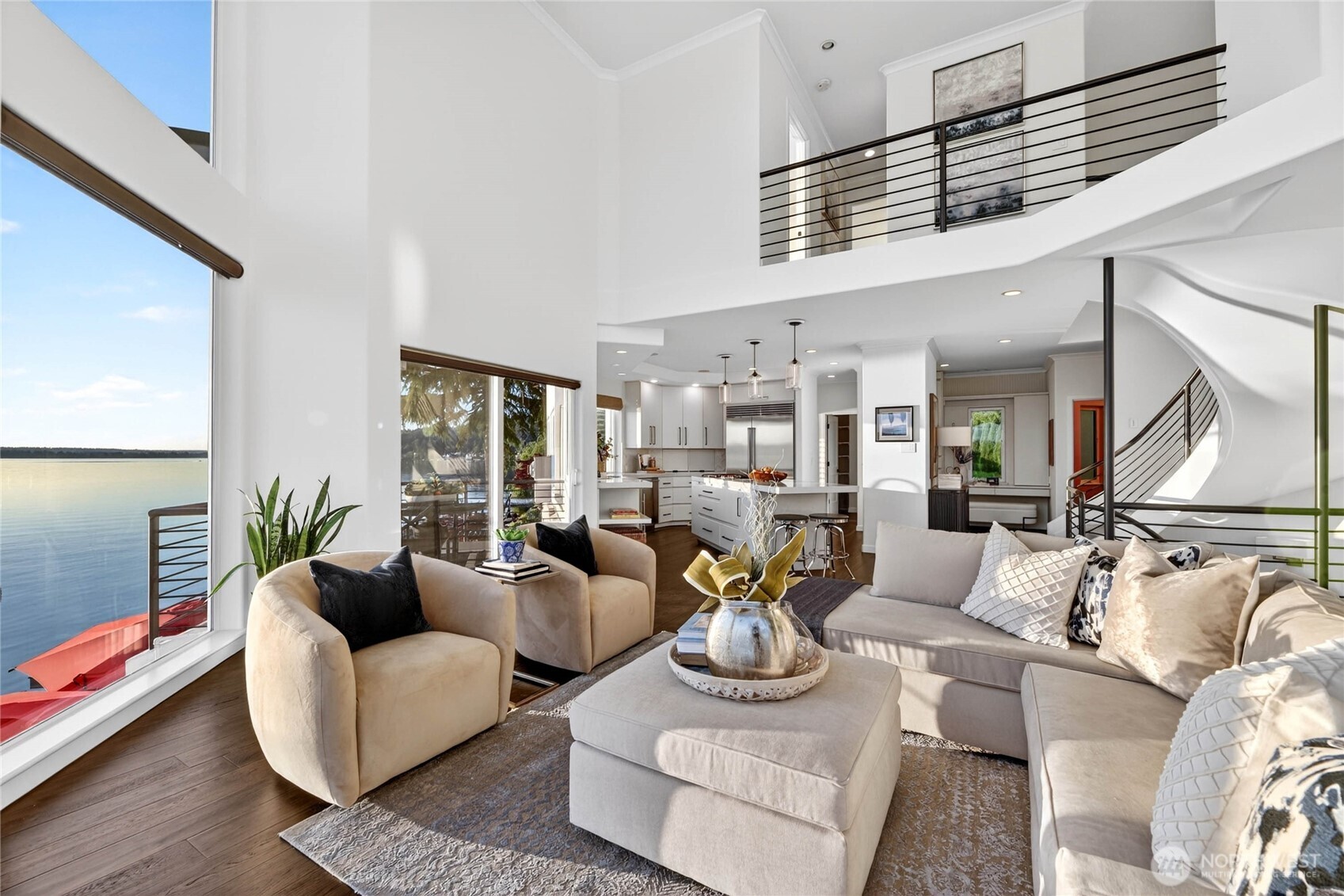 2007 E Lake Sammamish Parkway NE, Sammamish, WA 98074