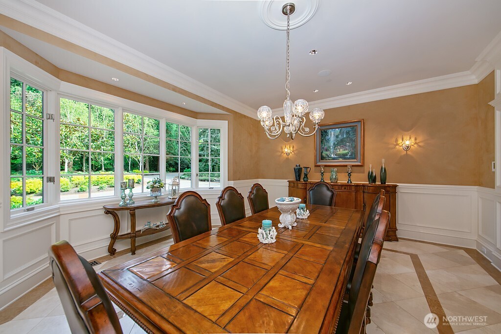 11211 Wachusett Road , Woodway, WA 98020