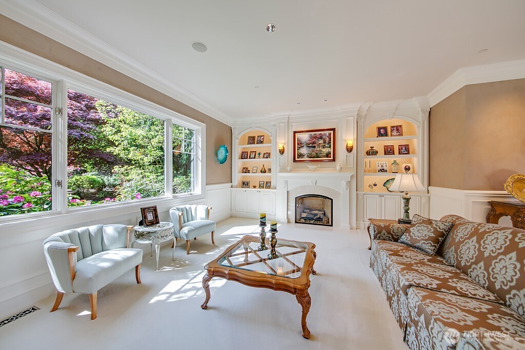 11211 Wachusett Road , Woodway, WA 98020