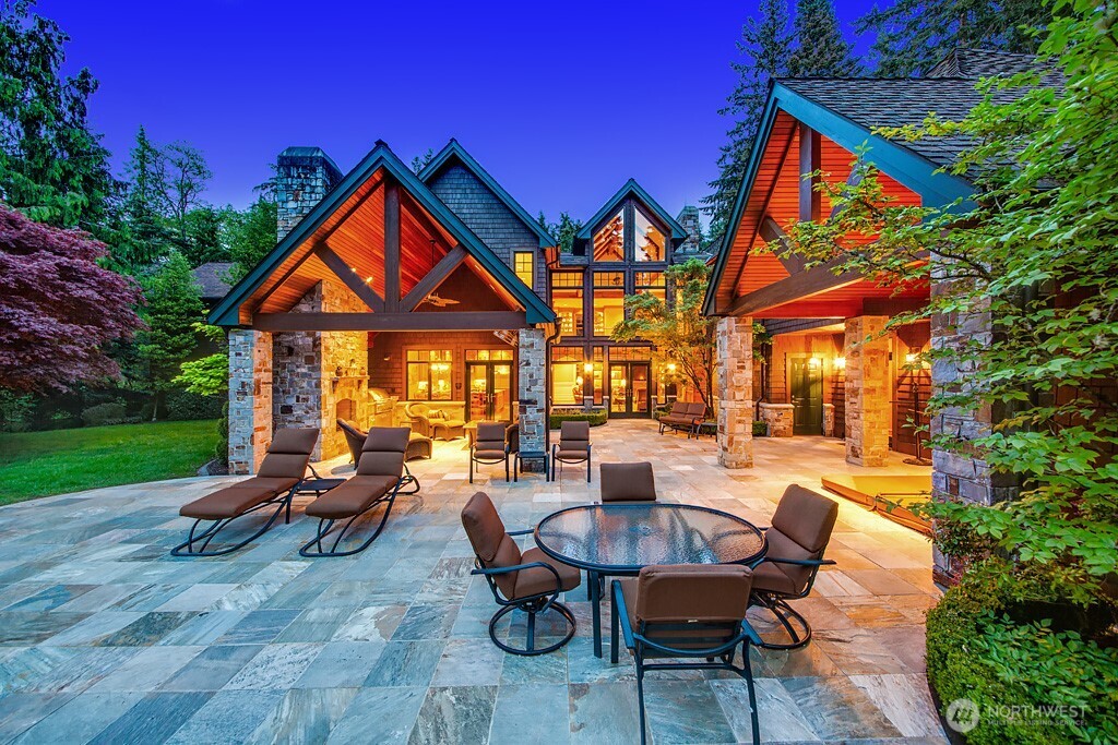 11211 Wachusett Road , Woodway, WA 98020