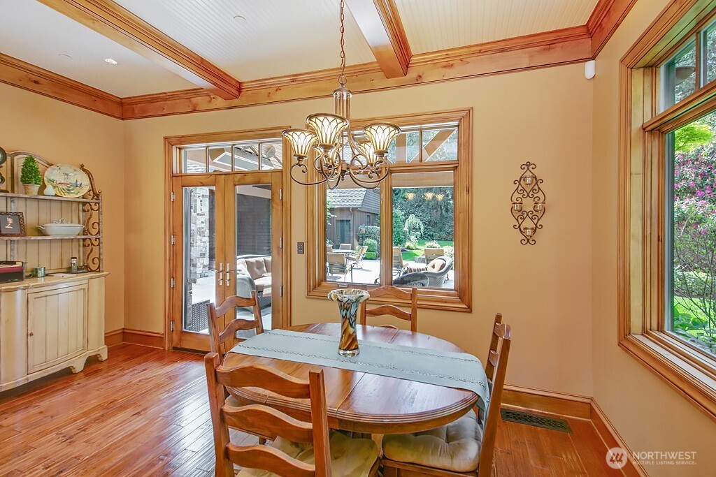 11211 Wachusett Road , Woodway, WA 98020