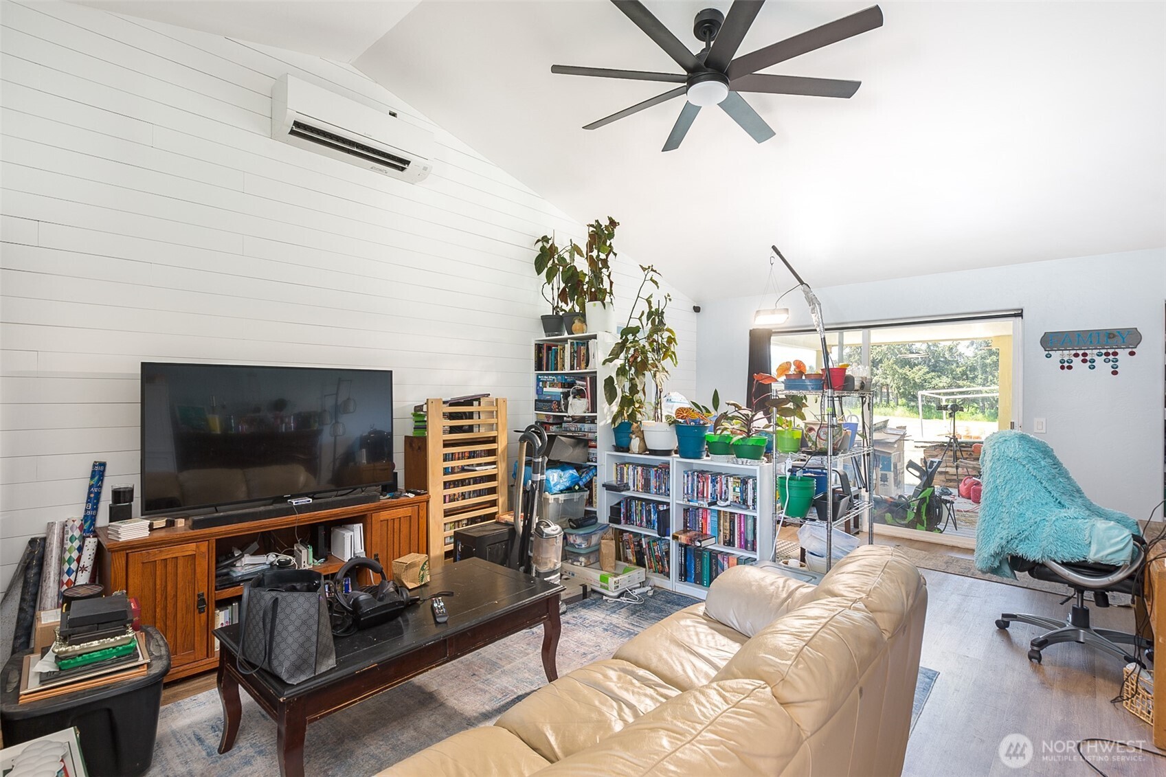 11 Stone Road , Sequim, WA 98382