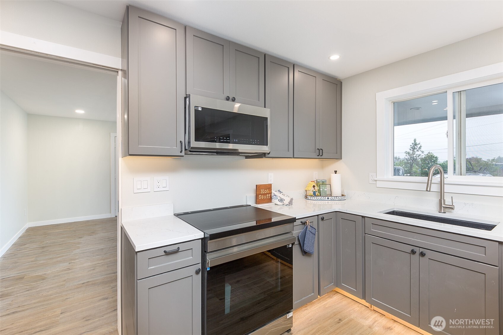 11 Stone Road , Sequim, WA 98382