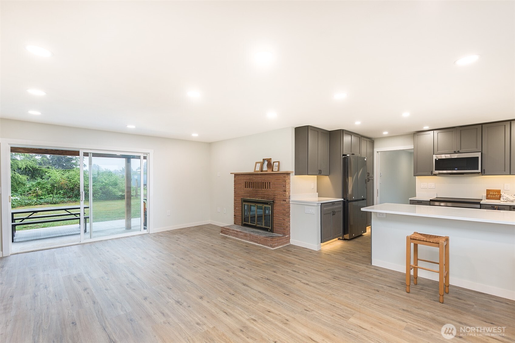 11 Stone Road , Sequim, WA 98382