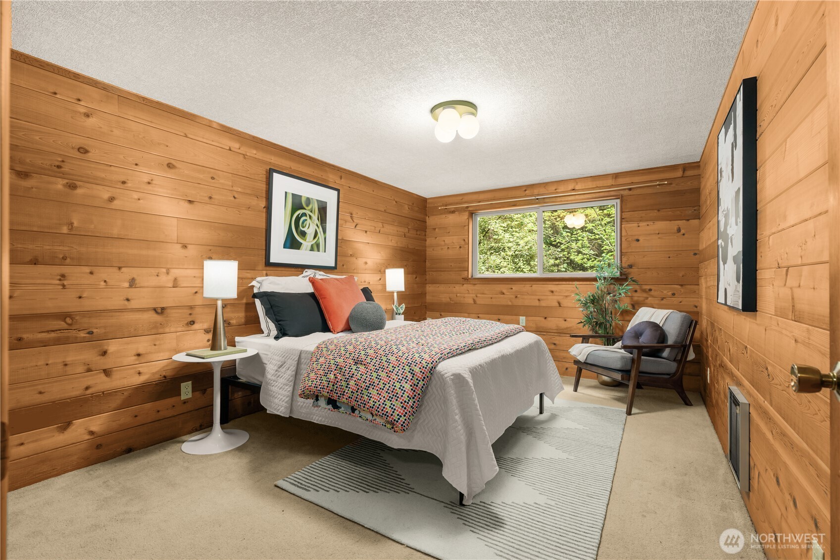 19207 40th Place NE, Lake Forest Park, WA 98155
