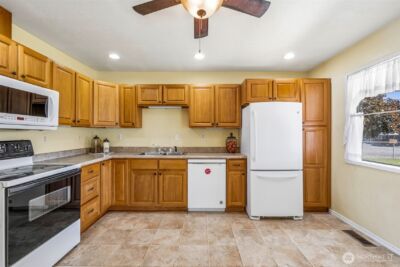 416 H St SW , Quincy, WA 98848 - Photo 10
