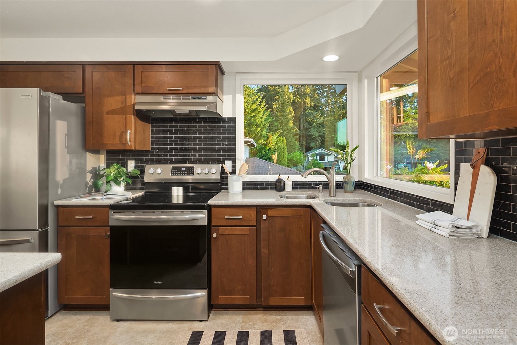20213 84th Place W, Edmonds, WA 98026