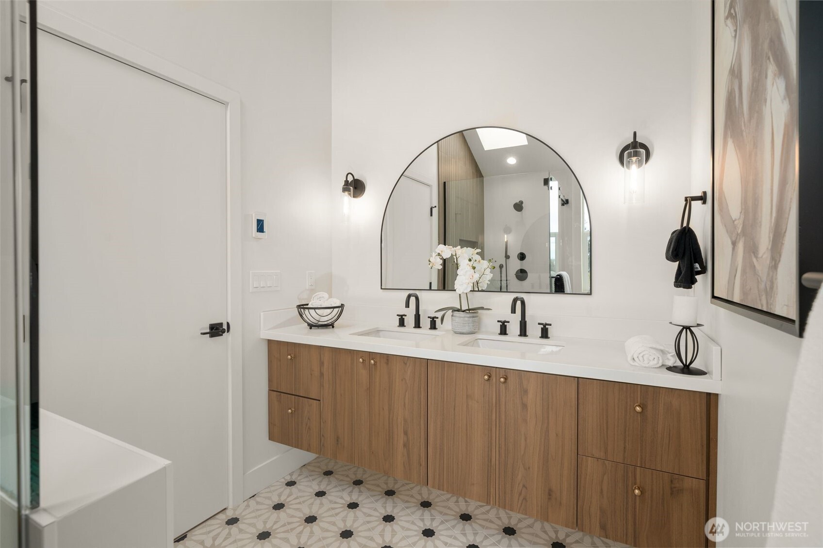 358 N 74th Street , Seattle, WA 98103