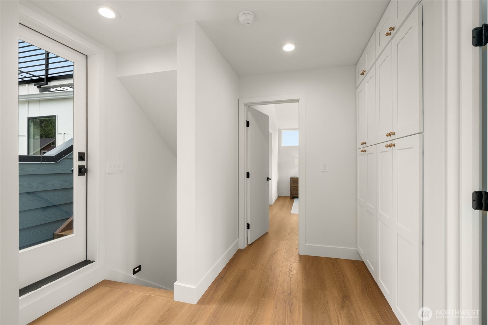 358 N 74th Street , Seattle, WA 98103