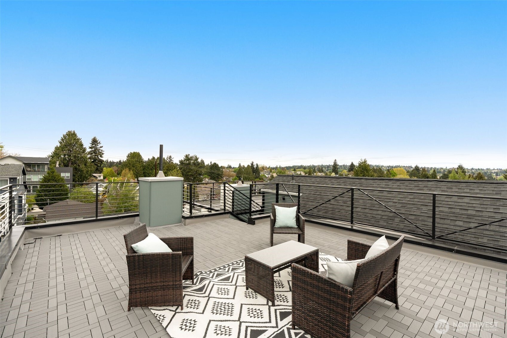 358 N 74th Street , Seattle, WA 98103