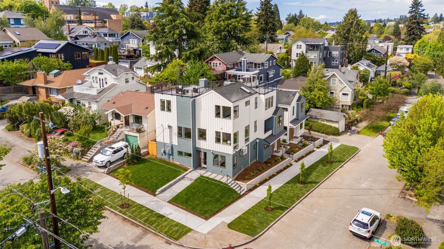 358 N 74th Street , Seattle, WA 98103