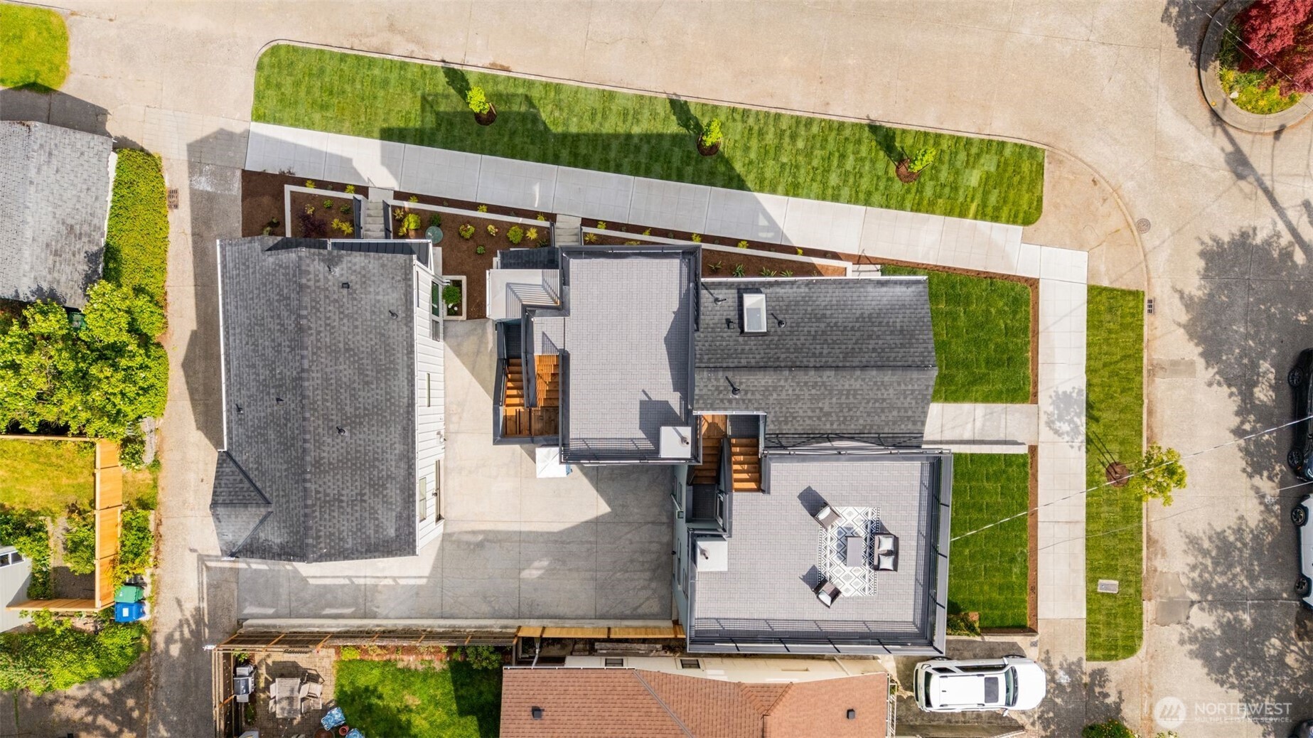 358 N 74th Street , Seattle, WA 98103