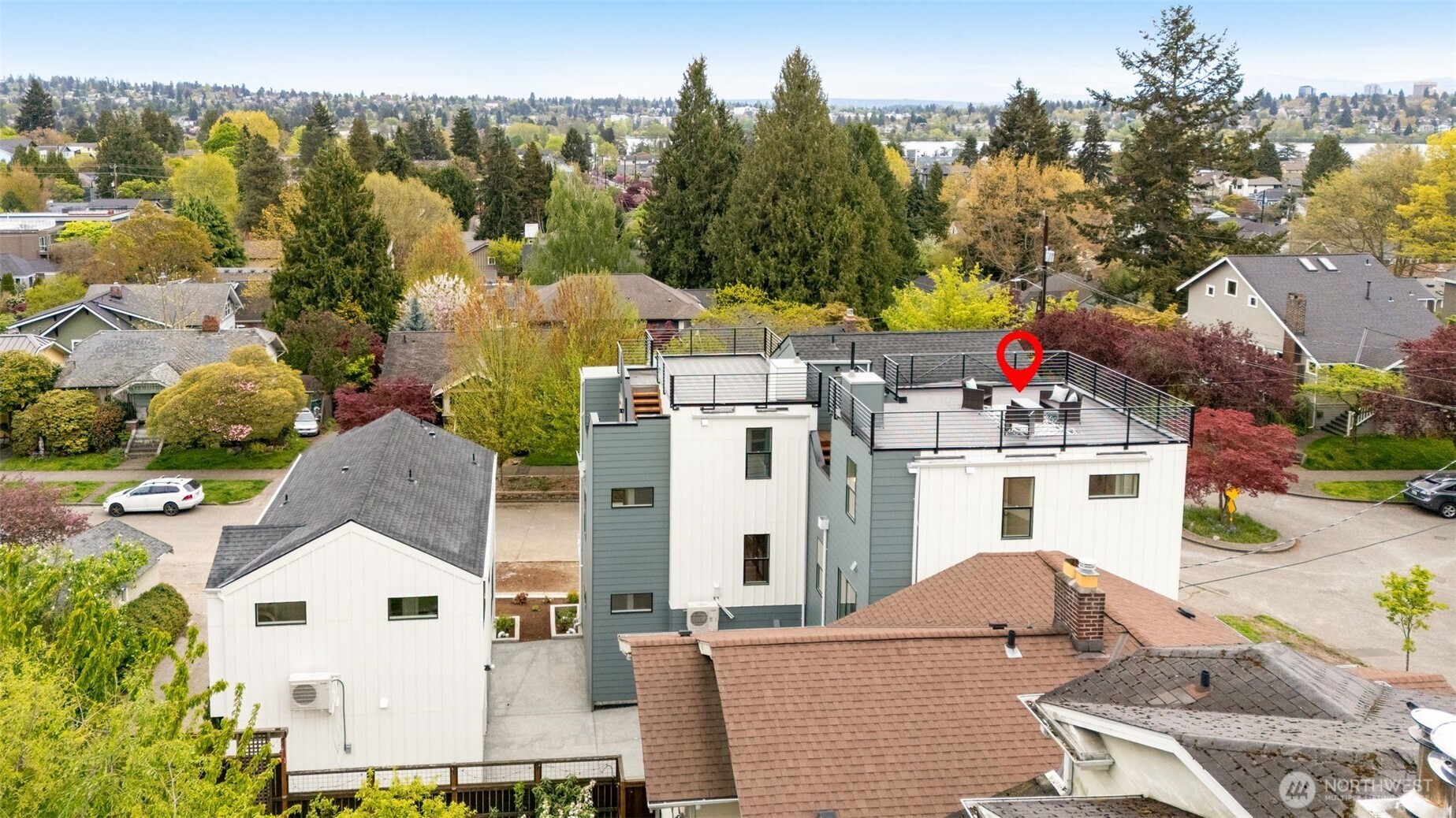 358 N 74th Street , Seattle, WA 98103