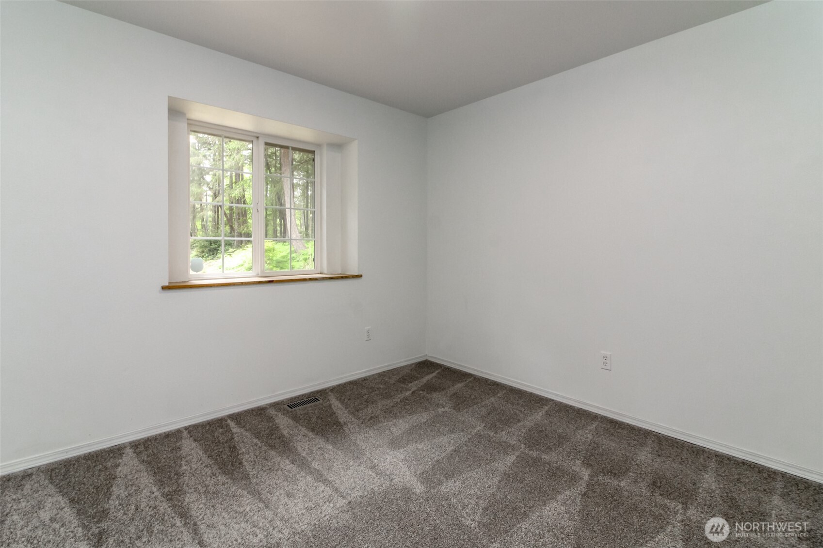 624 SE Pine Road , Port Orchard, WA 98367