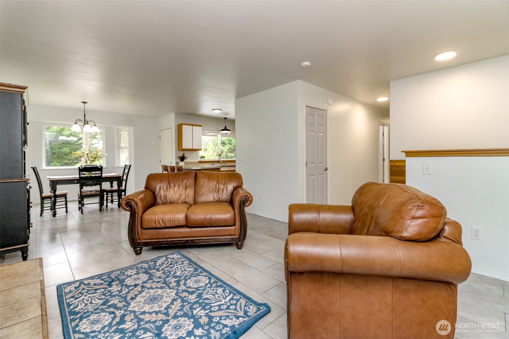 624 SE Pine Road , Port Orchard, WA 98367