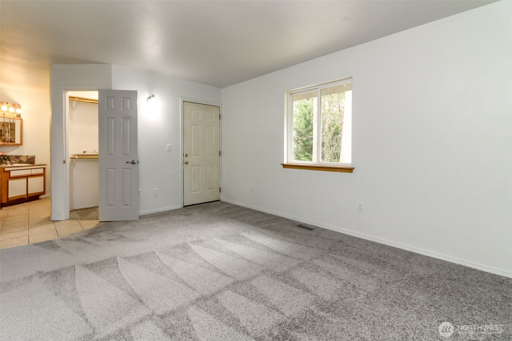 624 SE Pine Road , Port Orchard, WA 98367