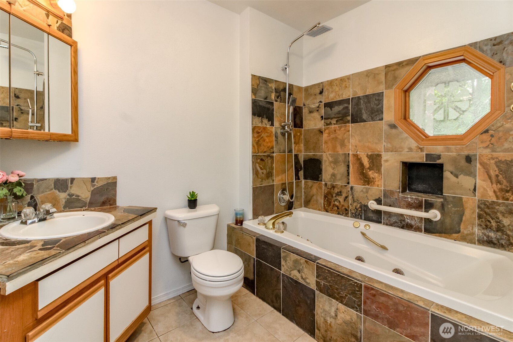 624 SE Pine Road , Port Orchard, WA 98367