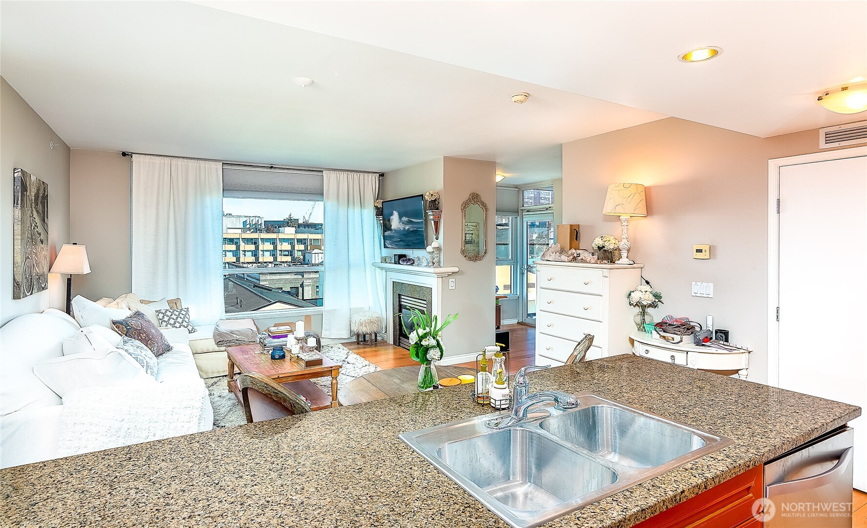 1420 Terry Avenue #1105, Seattle, WA 98101