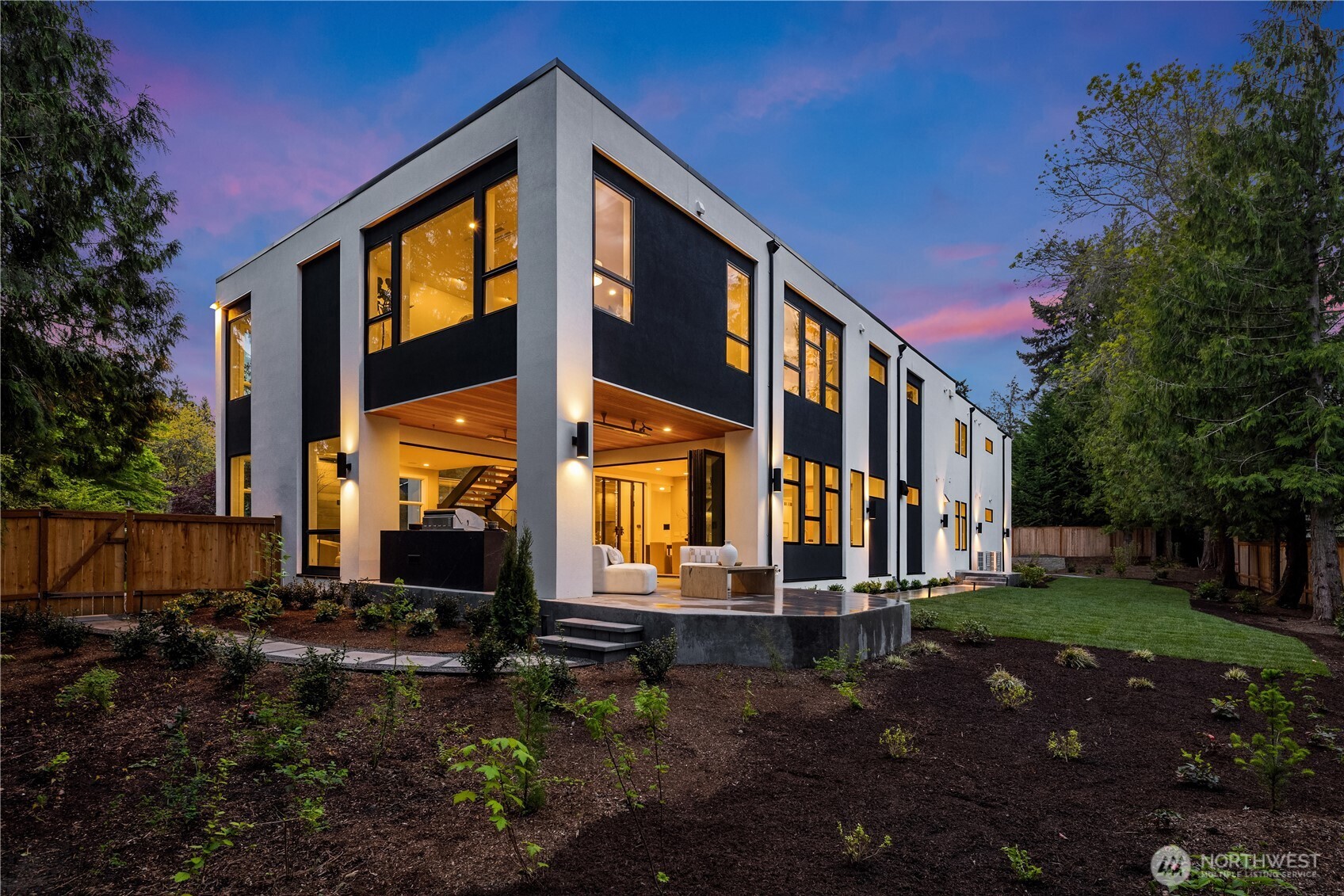 2436 82ND AVE NE , Medina, WA 98039