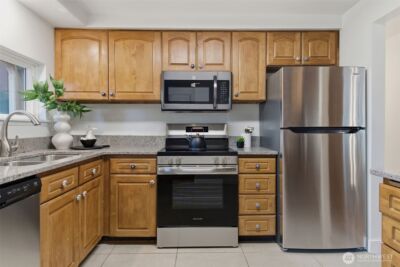 6123 NE 185th Street , Kenmore, WA 98028 - Photo 11