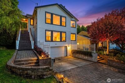 801 W Barrett Street , Seattle, WA 98119