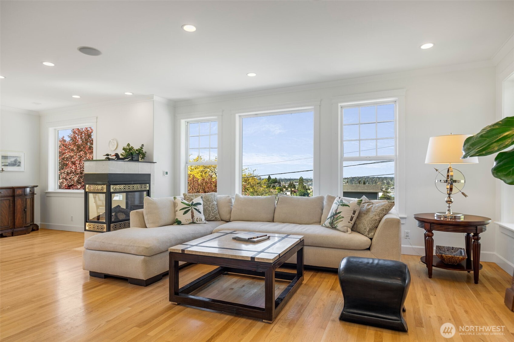 801 W Barrett Street , Seattle, WA 98119