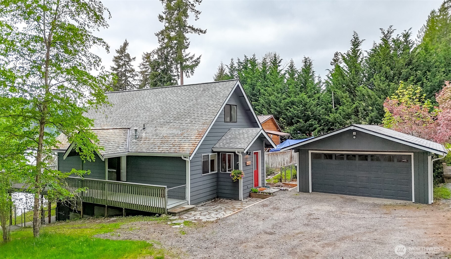 40420 Ski Park Rd E, Eatonville, WA 98328