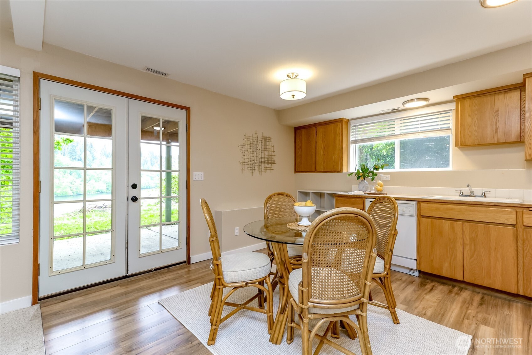 40420 Ski Park Rd E, Eatonville, WA 98328