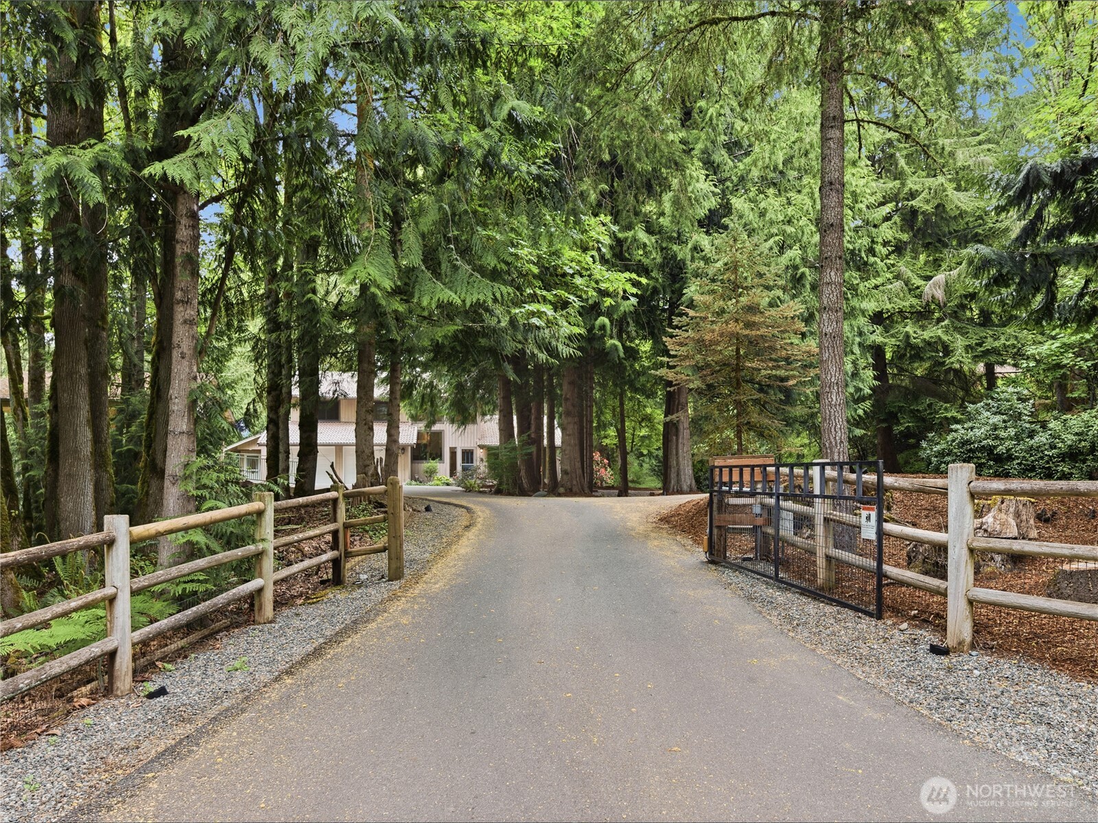 24214 SE 18th Place , Sammamish, WA 98075