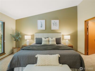 24214 SE 18th Place , Sammamish, WA 98075 - Photo 26