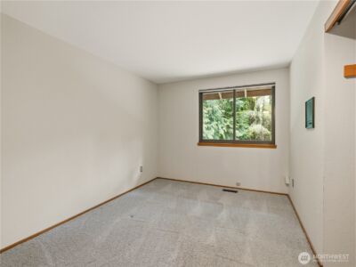 24214 SE 18th Place , Sammamish, WA 98075 - Photo 30