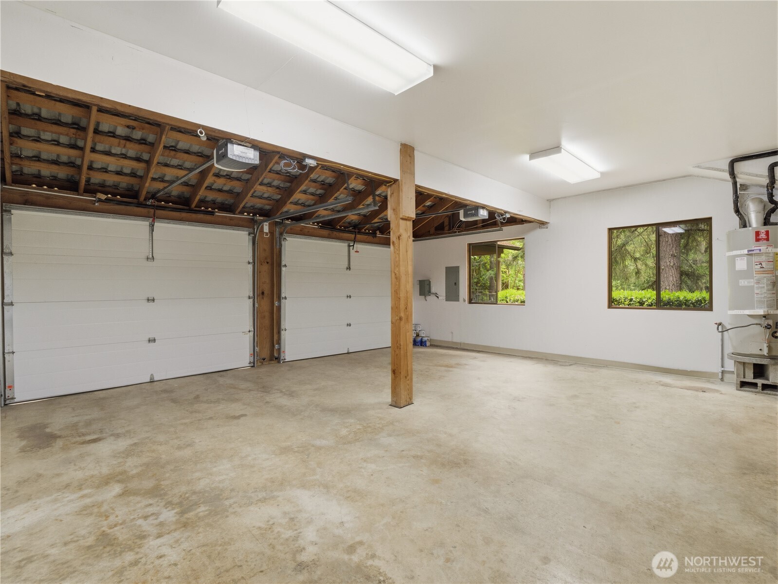 24214 SE 18th Place , Sammamish, WA 98075