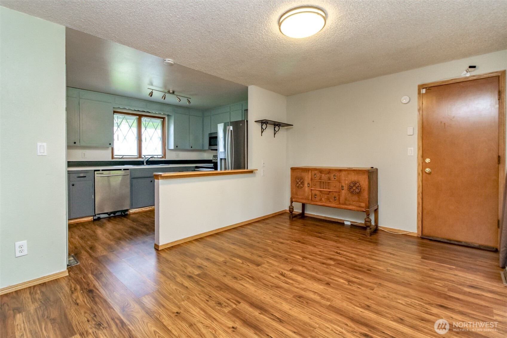 9406 Tacoma Avenue S, Tacoma, WA 98444
