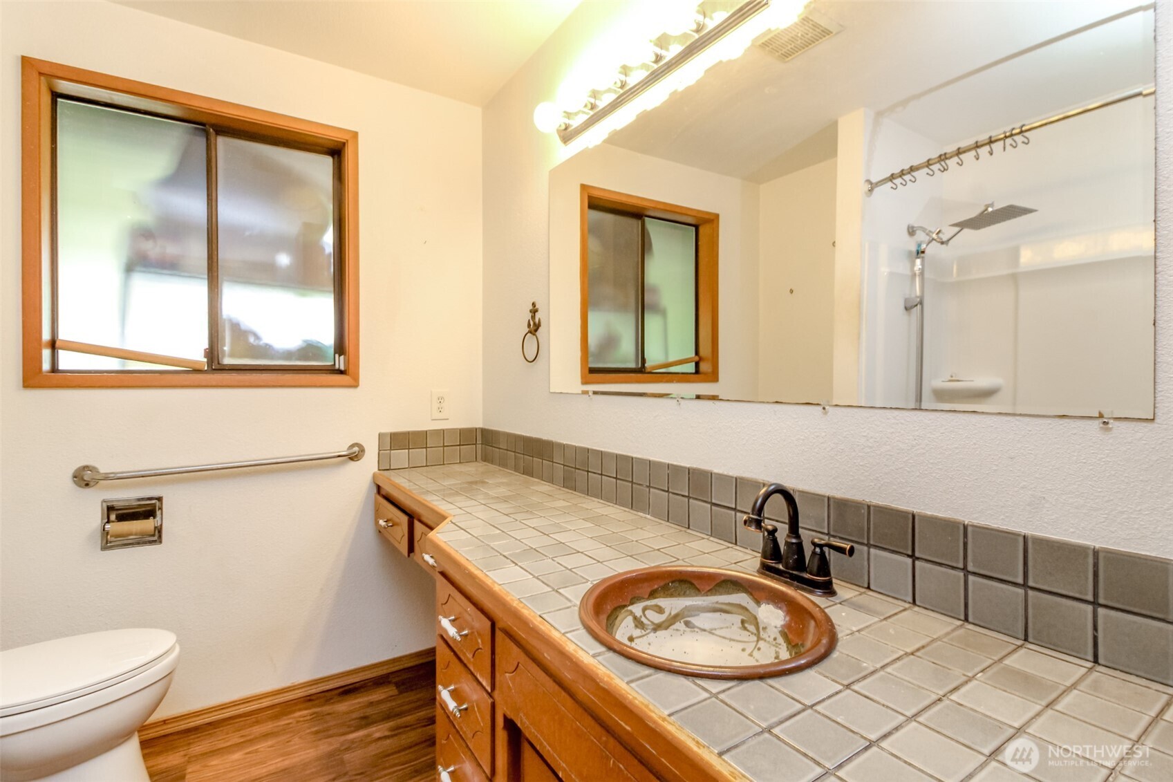 9406 Tacoma Avenue S, Tacoma, WA 98444
