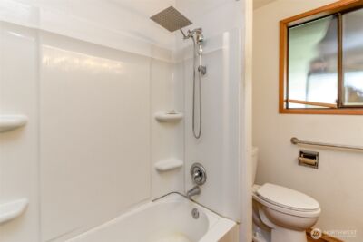 9406 Tacoma Avenue S, Tacoma, WA 98444 - Photo 23