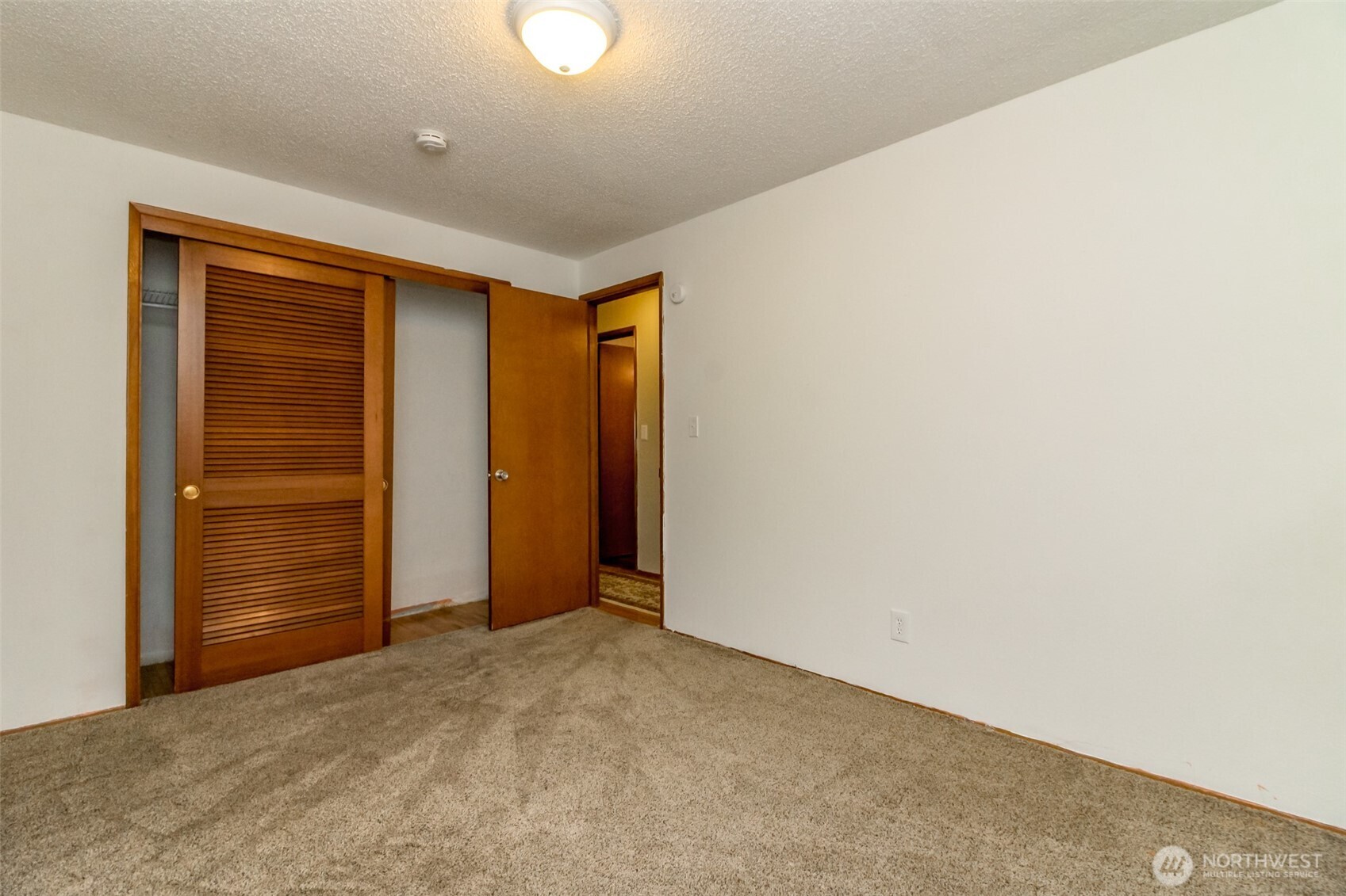 9406 Tacoma Avenue S, Tacoma, WA 98444