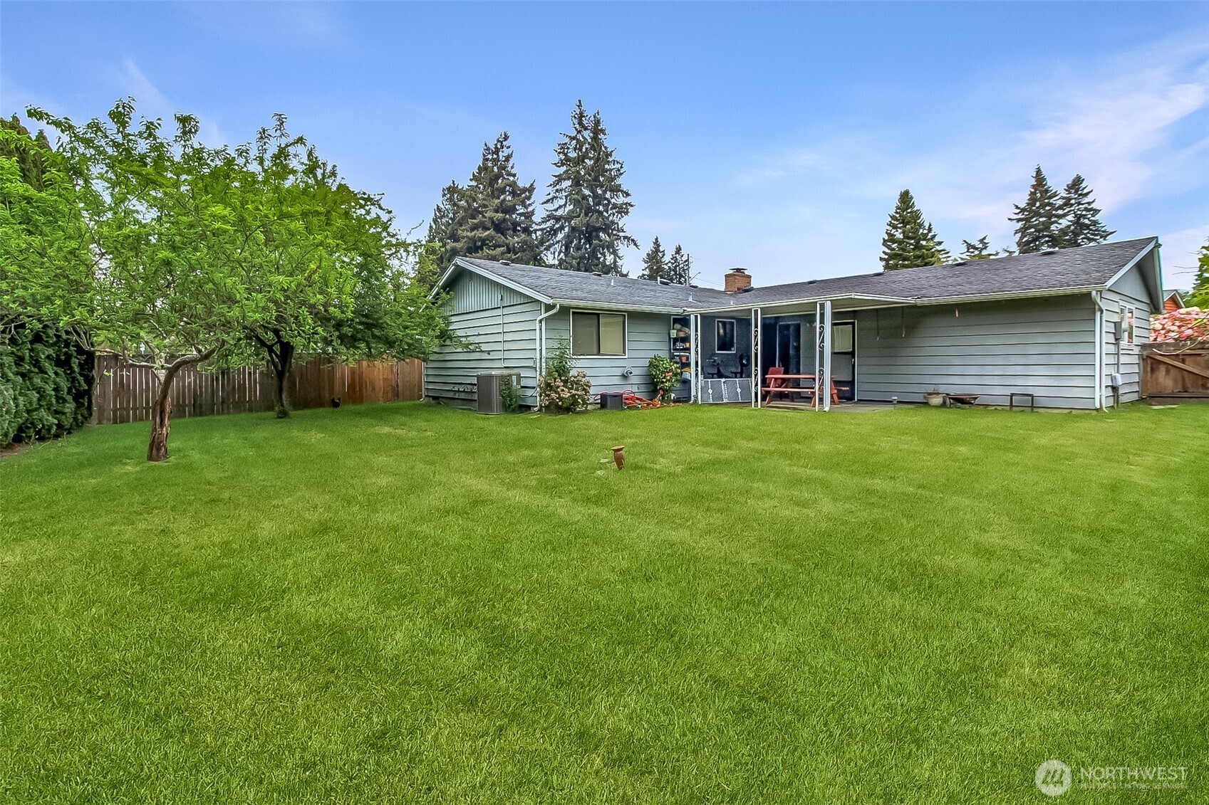 9406 Tacoma Avenue S, Tacoma, WA 98444