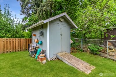 9406 Tacoma Avenue S, Tacoma, WA 98444 - Photo 29