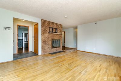 9406 Tacoma Avenue S, Tacoma, WA 98444 - Photo 6