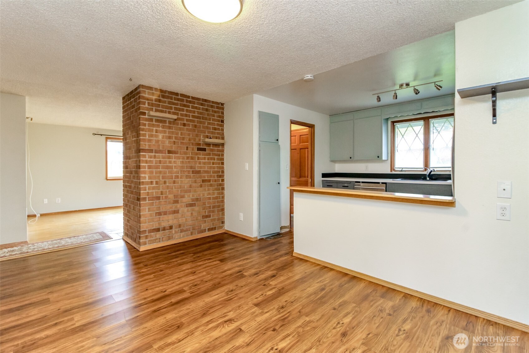 9406 Tacoma Avenue S, Tacoma, WA 98444