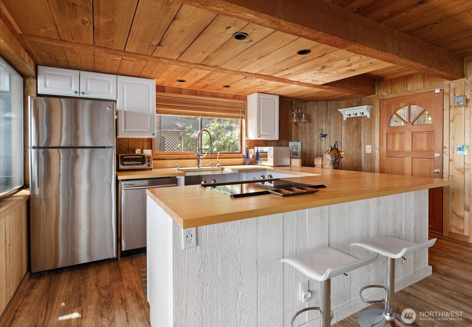 281 Harrington Road , Coupeville, WA 98239