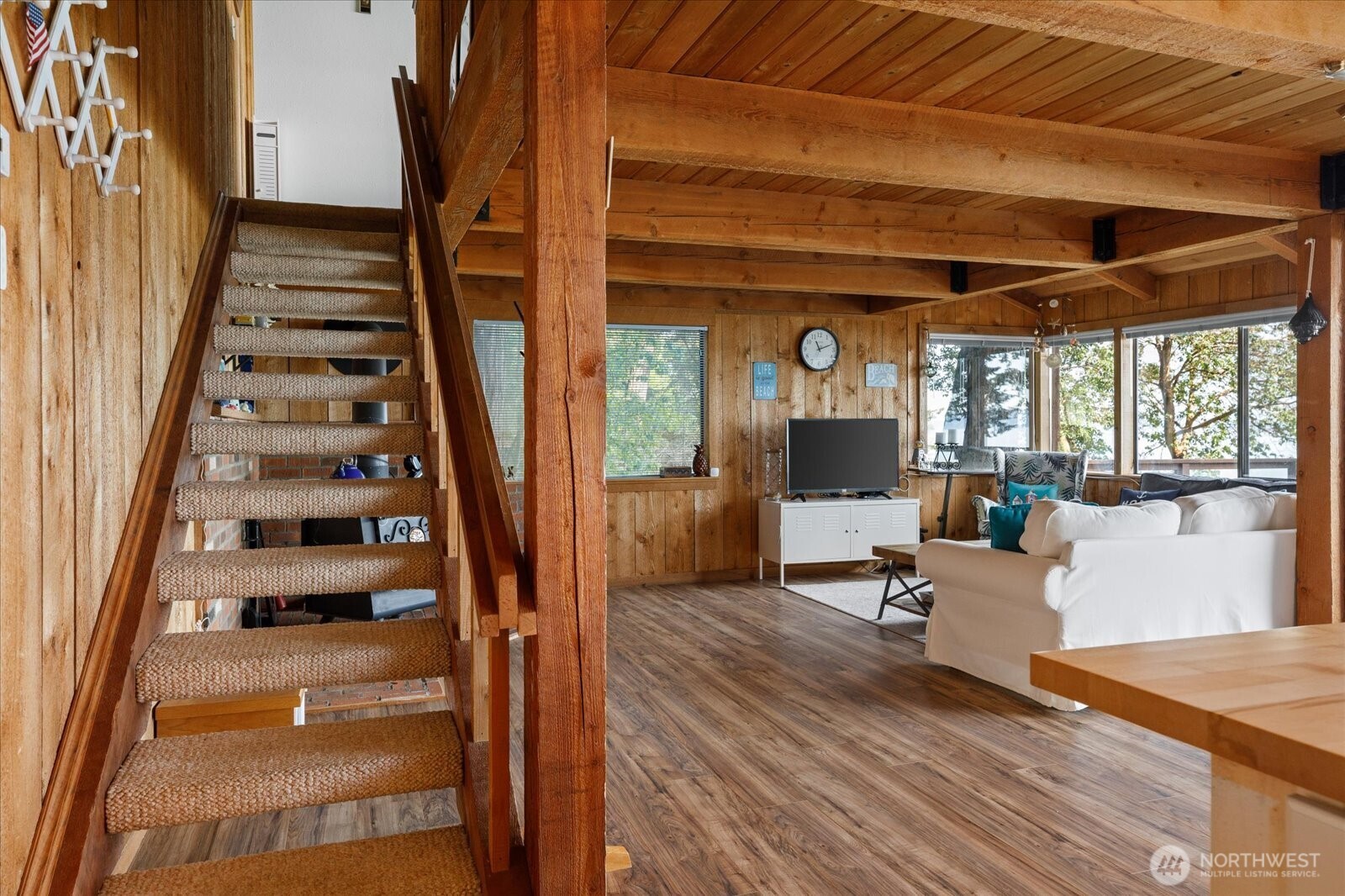 281 Harrington Road , Coupeville, WA 98239