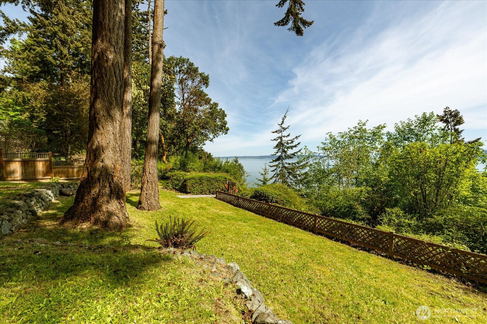 281 Harrington Road , Coupeville, WA 98239