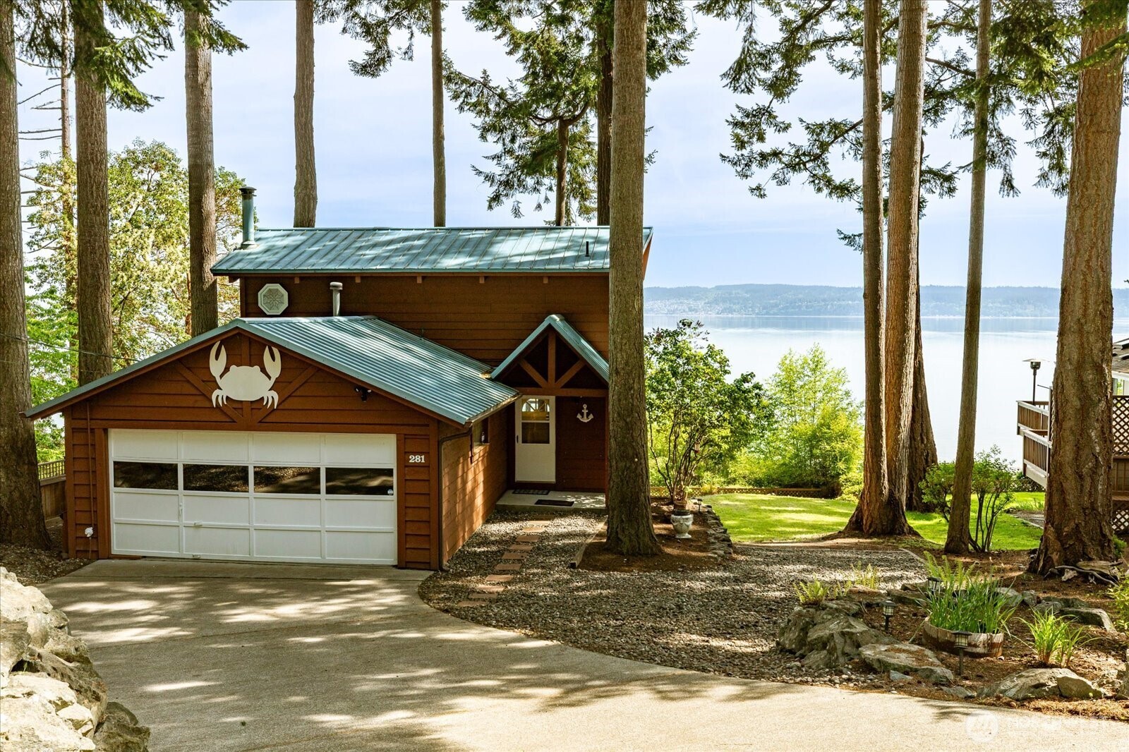 281 Harrington Road , Coupeville, WA 98239