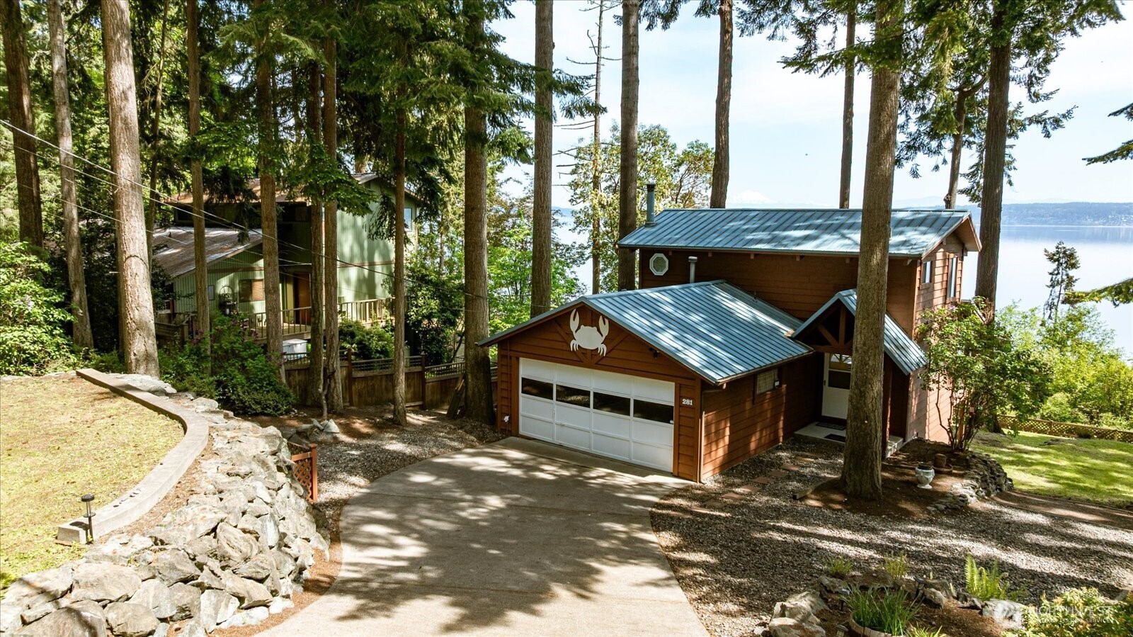 281 Harrington Road , Coupeville, WA 98239